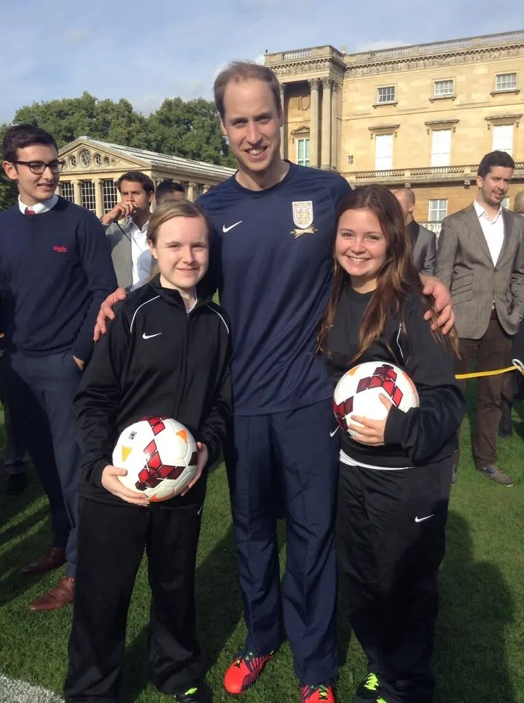 Hannah Gunn Twitter Feed ( ‏@HannahGunn_X)