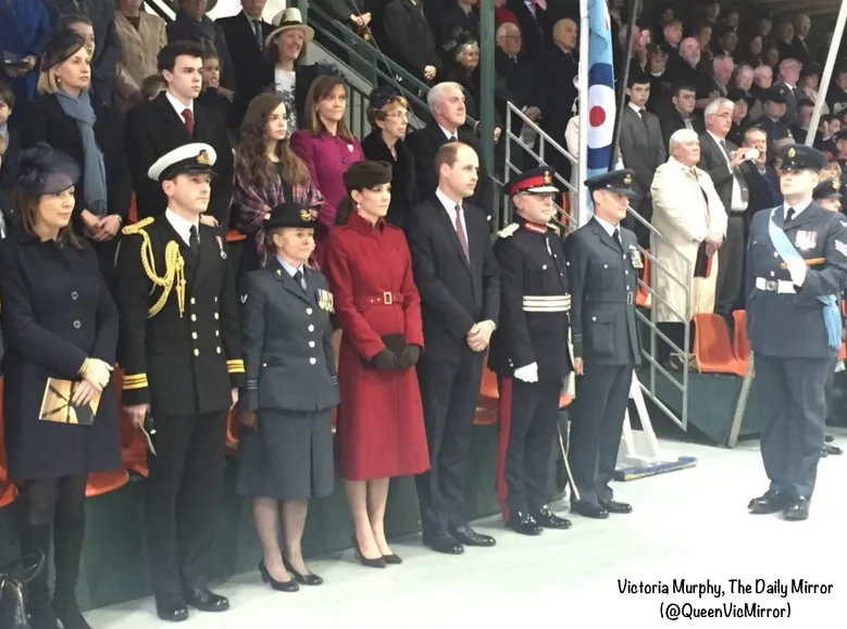 Victoria Murphy/The Daily MIrror (@QueenVicMirror) 