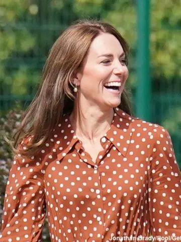 The Duchess in RIXO as the Cambridge Children Start at New School – UPDATED With Queen’s Health Information