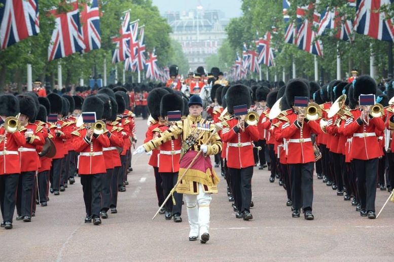 It Looks Like McQueen for Trooping the Colour & Help for Heels On Grass ...