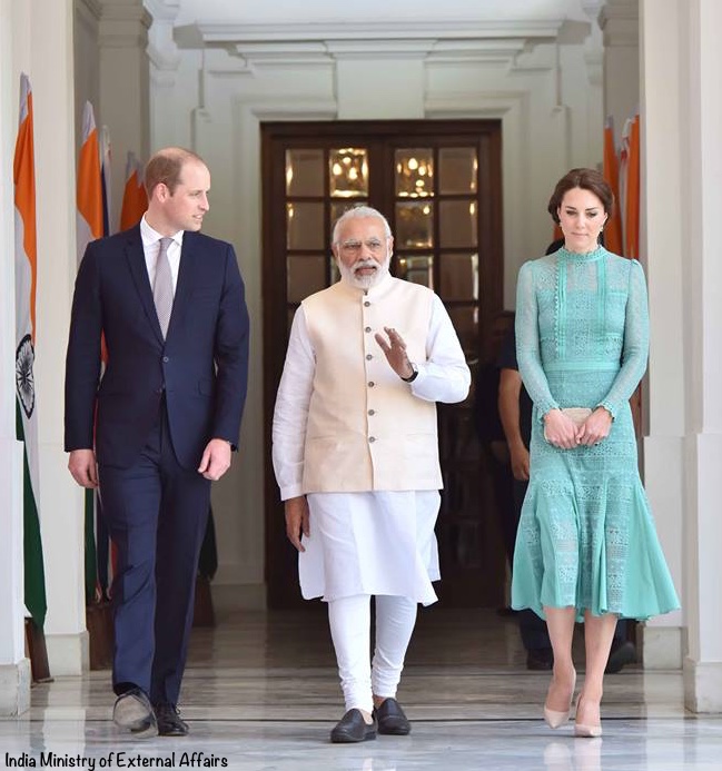Kate William Prime Minister Narendra Modi Green Lace Desdemona April 12 2016 Day three 3 India Tour