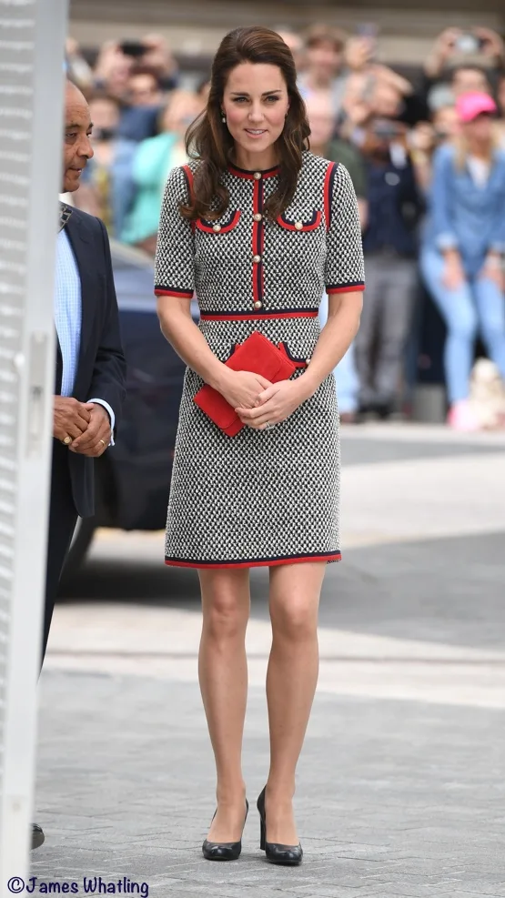 Kate Middleton Shoes: Navy Pump Style With Gucci Dress
