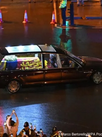 The Queen Leaves Scotland for the Final Time and Returns to Buckingham Palace