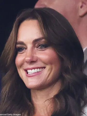 Familiar Designs for Rugby World Cup & The Princess in “The Good, The Bad & The Rugby”